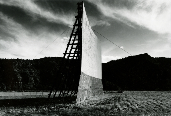 Reed Estabrook American Roadside Monuments  Exhibition Featured on Blind